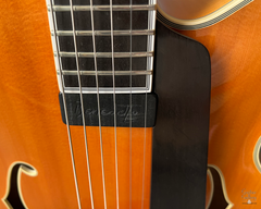 Bob Benedetto Manhattan Archtop guitar kent armstrong pickup