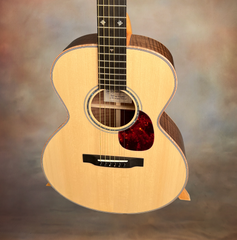 Froggy Bottom M Dlx Walnut Guitar with German spruce top