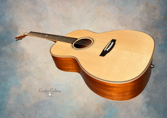 Goodall Traditional 000-12 Guitar floating glam shot